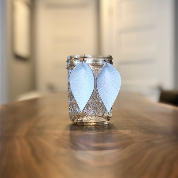 White - Real Leather Leaf Earrings! Super Soft! - Picture 3 of 7